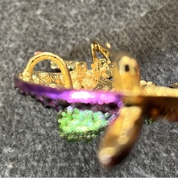 Rhinestone Chameleon Pin/Pendant - Picture 8 of 10